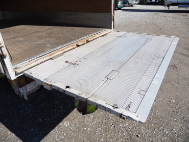 いすゞ エルフ バン車 小型 TKG-NPR85AN 年式 H26 [写真20]