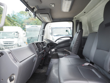 いすゞ エルフ バン車 小型 SKG-NPR85AN 年式 H23 [写真28]