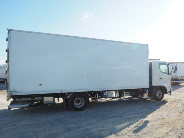 日野 レンジャー 冷凍バン 中型 BDG-FD8JLWG 年式 H22 [写真09]