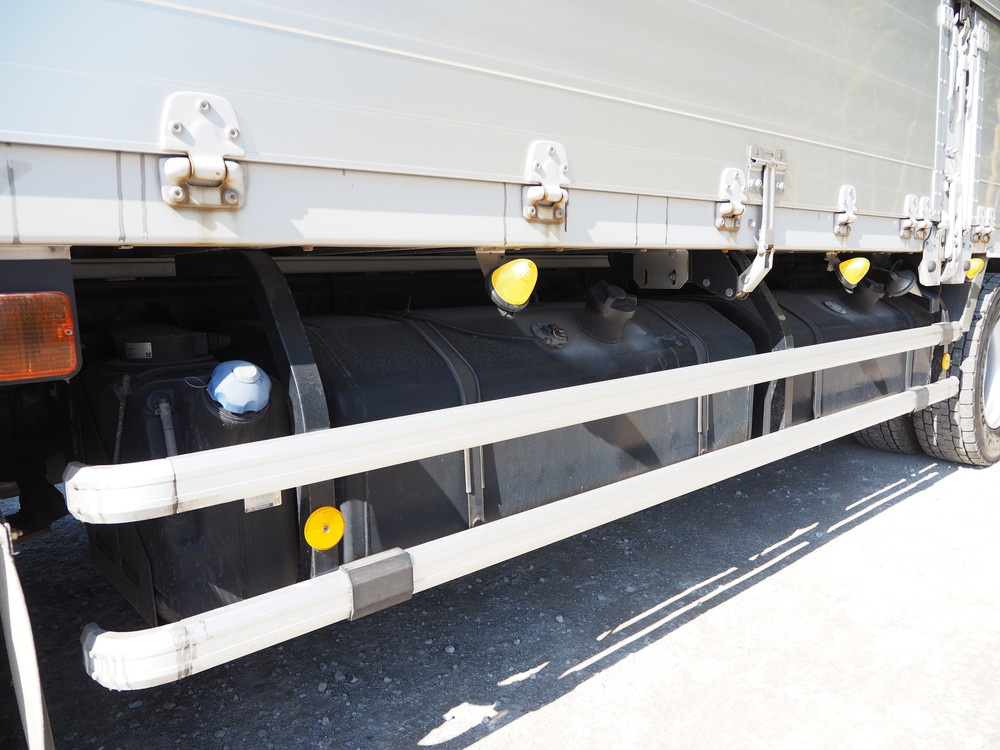 いすゞ ギガ ウイング車 大型 QKG-CYJ77A 年式 H28[写真13]