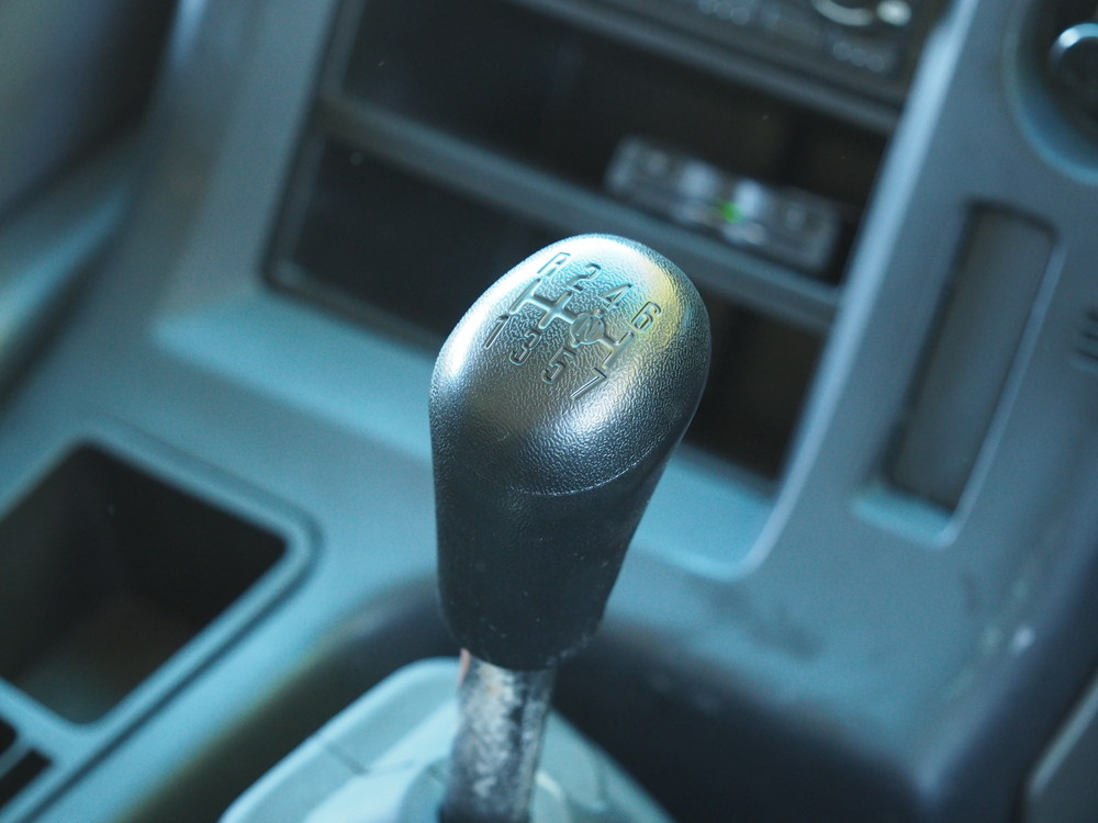 いすゞ ギガ ウイング車 大型 QKG-CYJ77A 年式 H28[写真19]