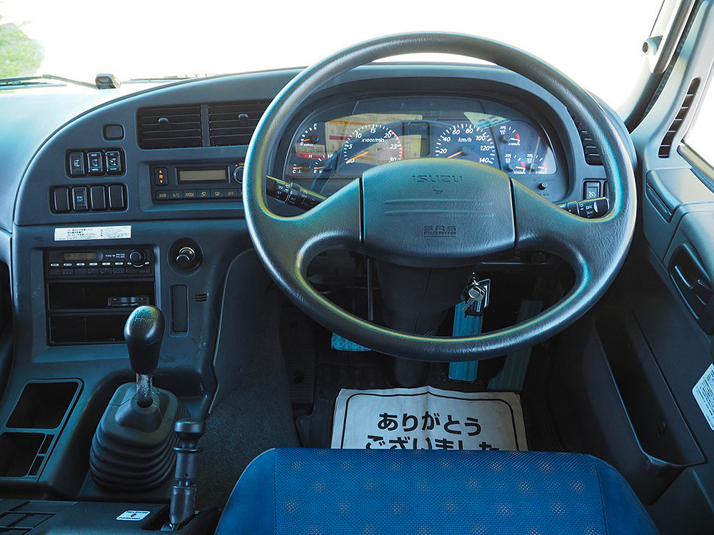 いすゞ ギガ ウイング車 大型 QKG-CYJ77A 年式 H28[写真18]