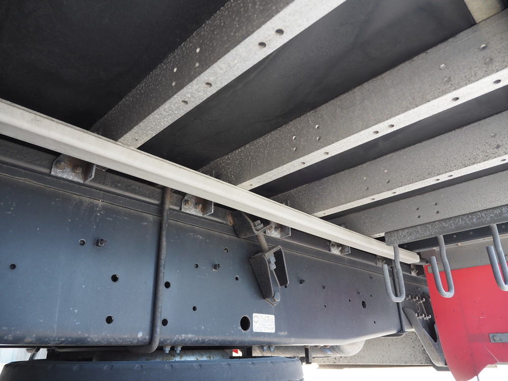 いすゞ ギガ ウイング車 大型 QKG-CYJ77A 年式 H28[写真36]