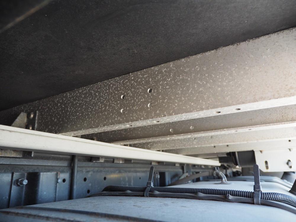 いすゞ ギガ ウイング車 大型 QKG-CYJ77A 年式 H28[写真37]