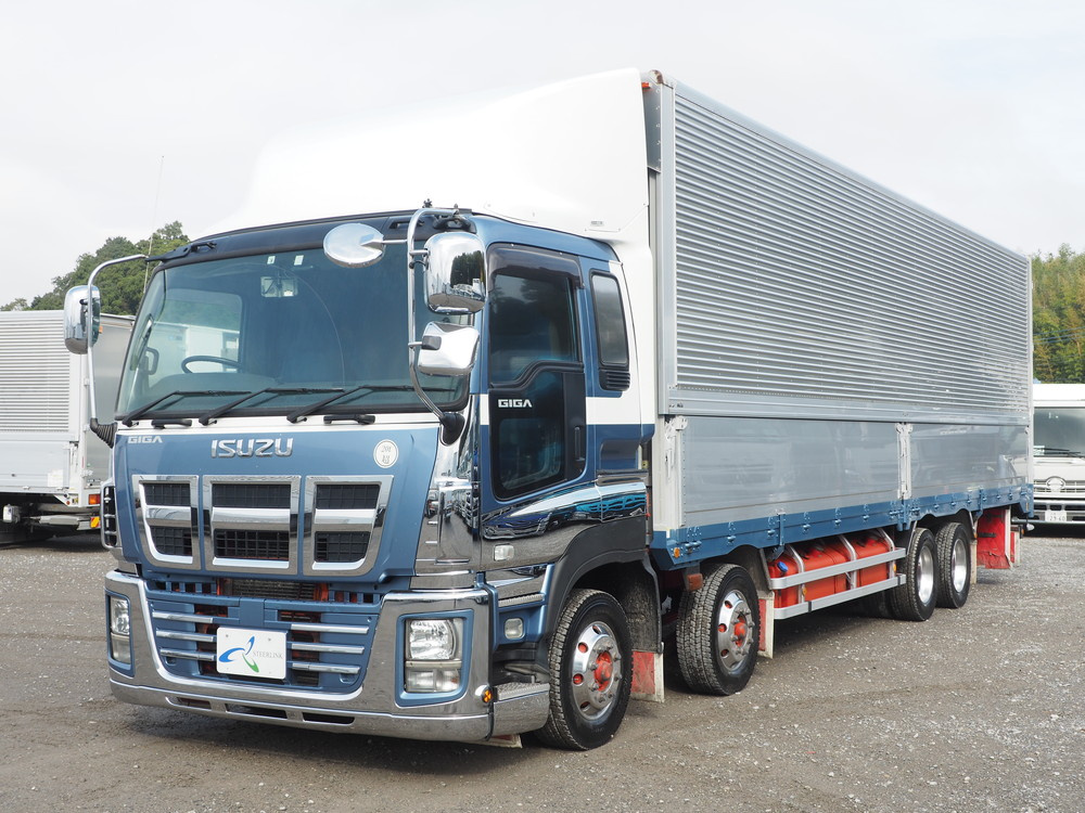 いすゞ ギガ ウイング車 大型 QKG-CYJ77A 年式 H26[写真01]