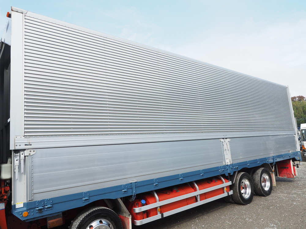 いすゞ ギガ ウイング車 大型 QKG-CYJ77A 年式 H26[写真15]