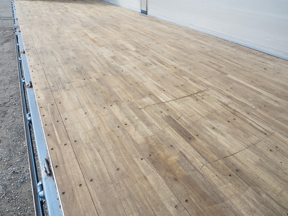 いすゞ ギガ ウイング車 大型 QKG-CYJ77A 年式 H26[写真24]