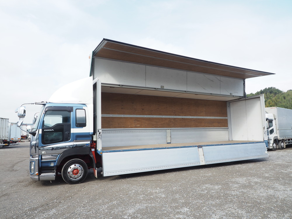 いすゞ ギガ ウイング車 大型 QKG-CYJ77A 年式 H26[写真18]