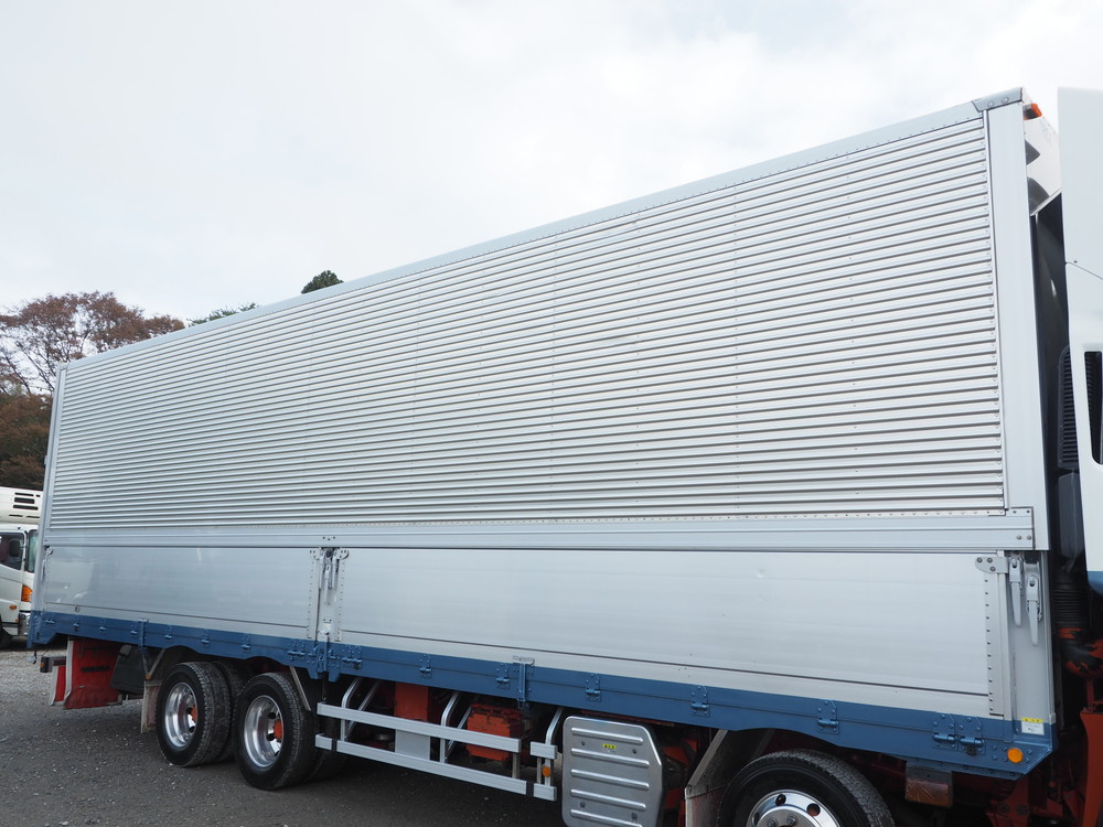いすゞ ギガ ウイング車 大型 QKG-CYJ77A 年式 H26[写真10]