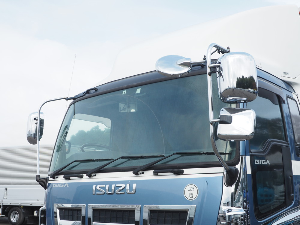 いすゞ ギガ ウイング車 大型 QKG-CYJ77A 年式 H26[写真08]