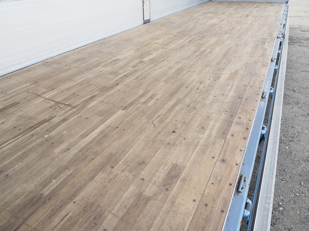 いすゞ ギガ ウイング車 大型 QKG-CYJ77A 年式 H26[写真25]