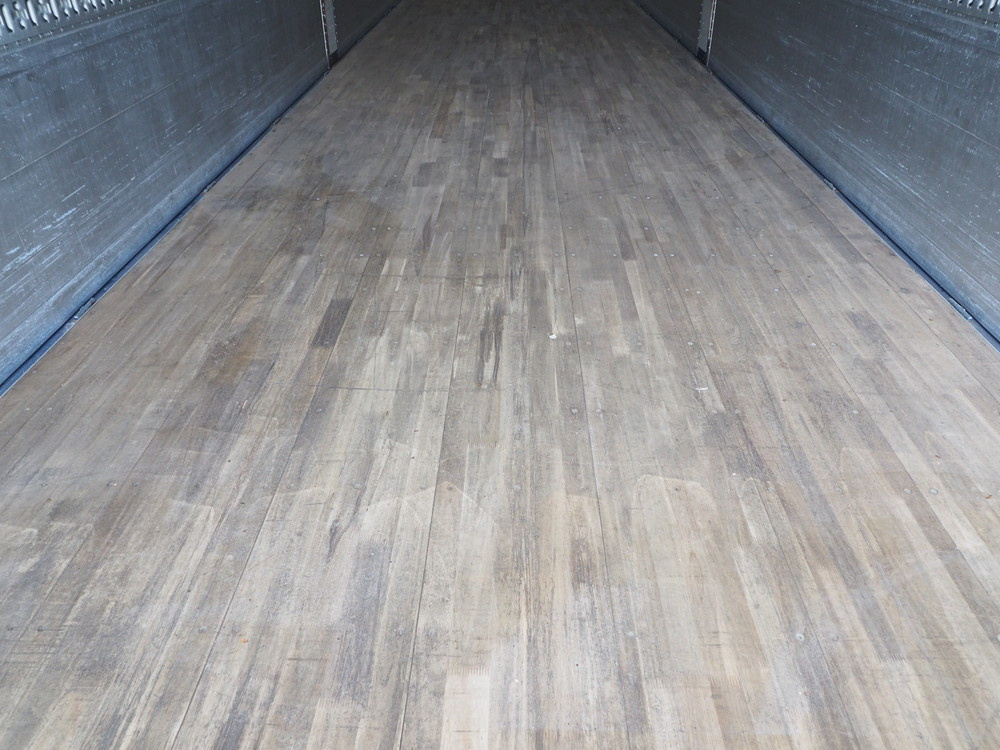 いすゞ ギガ ウイング車 大型 QKG-CYJ77A 年式 H26[写真28]