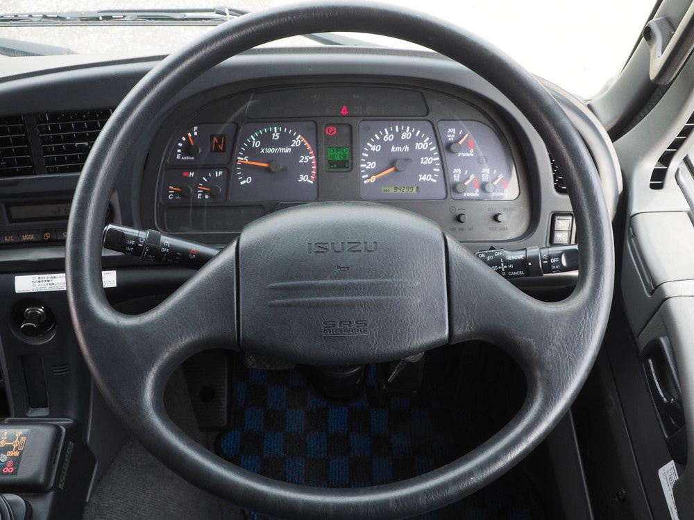 いすゞ ギガ ウイング車 大型 QKG-CYJ77A 年式 H26[写真36]