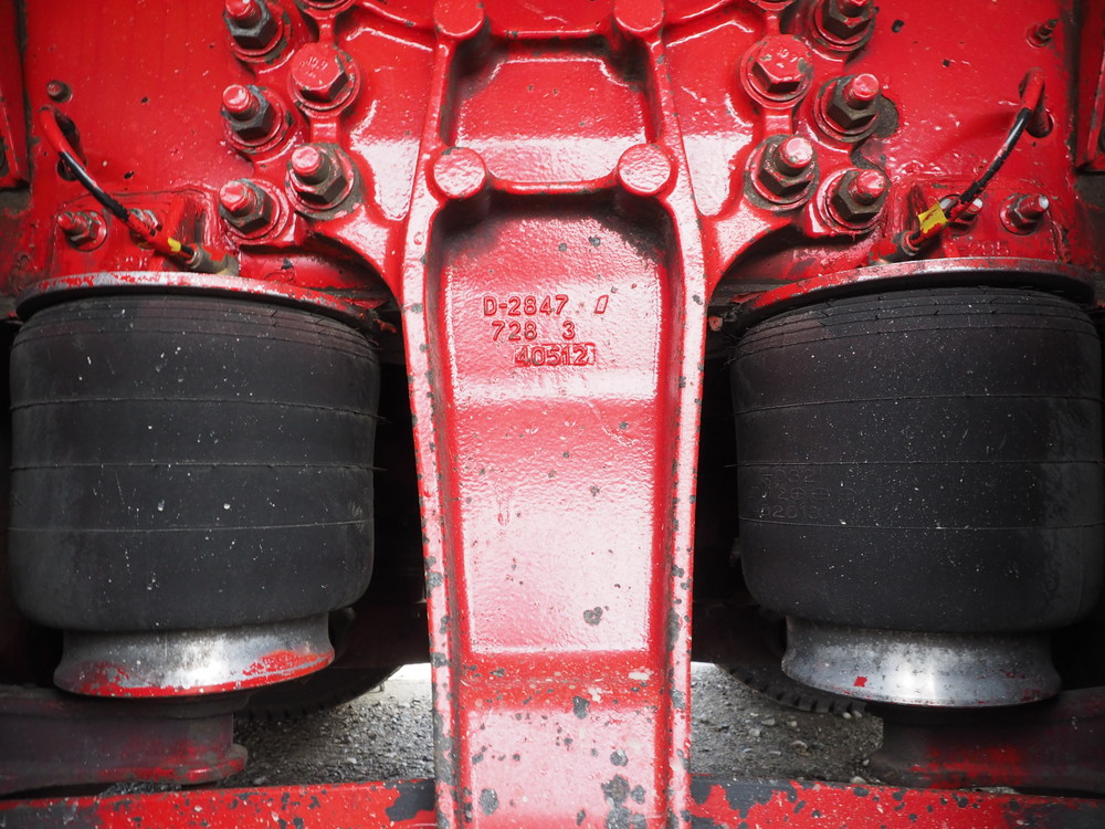 いすゞ ギガ ウイング車 大型 QKG-CYJ77A 年式 H26[写真49]