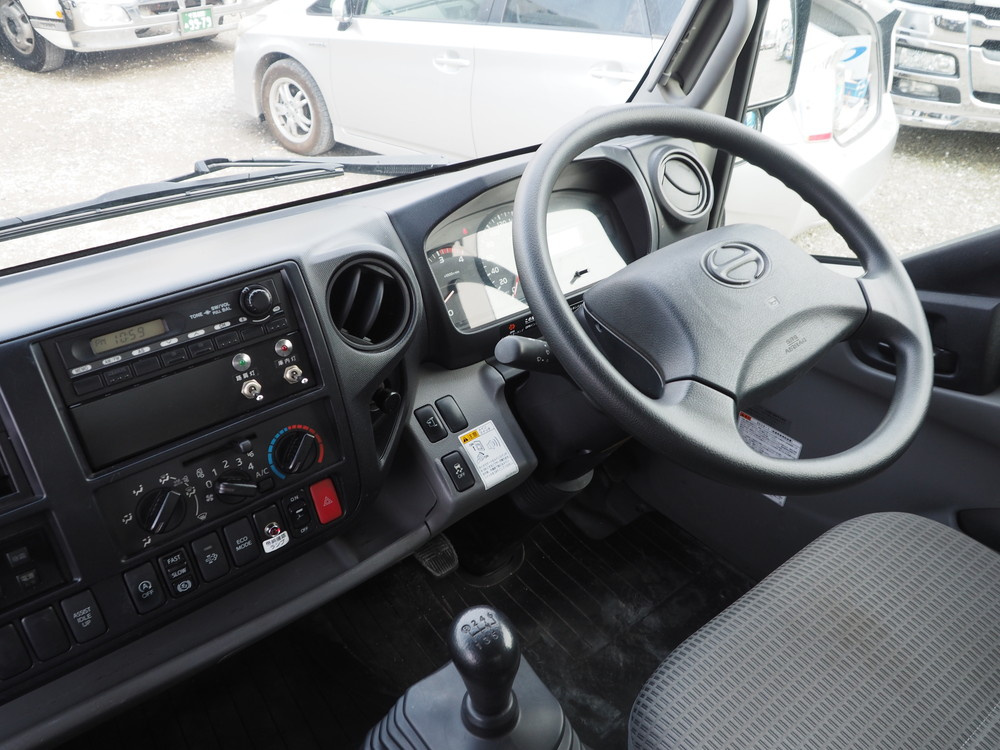 日野 デュトロ 冷凍バン 小型 TKG-XZU710M 年式 H28[写真31]