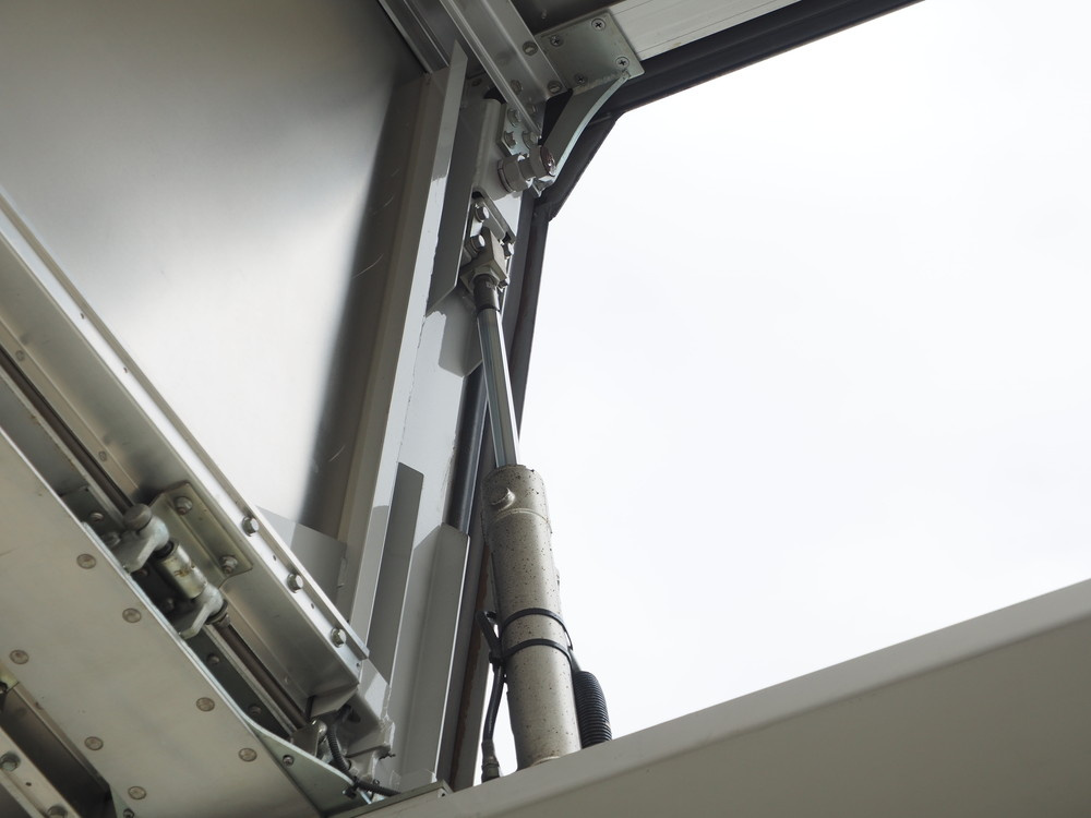 日野 グランドプロフィア ウイング車 大型 QKG-FW1EXBG 年式 H24[写真19]