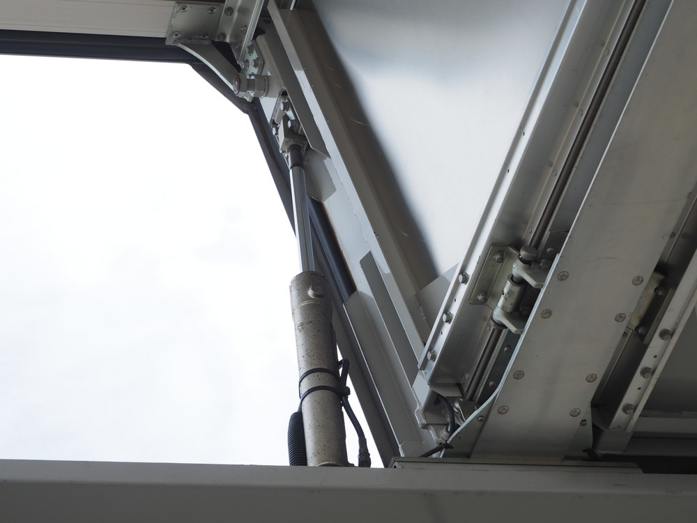 日野 グランドプロフィア ウイング車 大型 QKG-FW1EXBG 年式 H24[写真14]