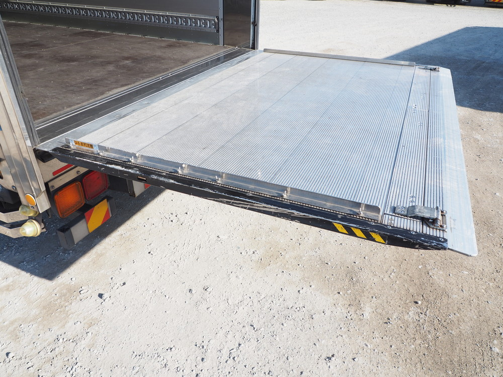 三菱ふそう ファイター ウイング車 中型 TKG-FK64F 年式 H26[写真36]