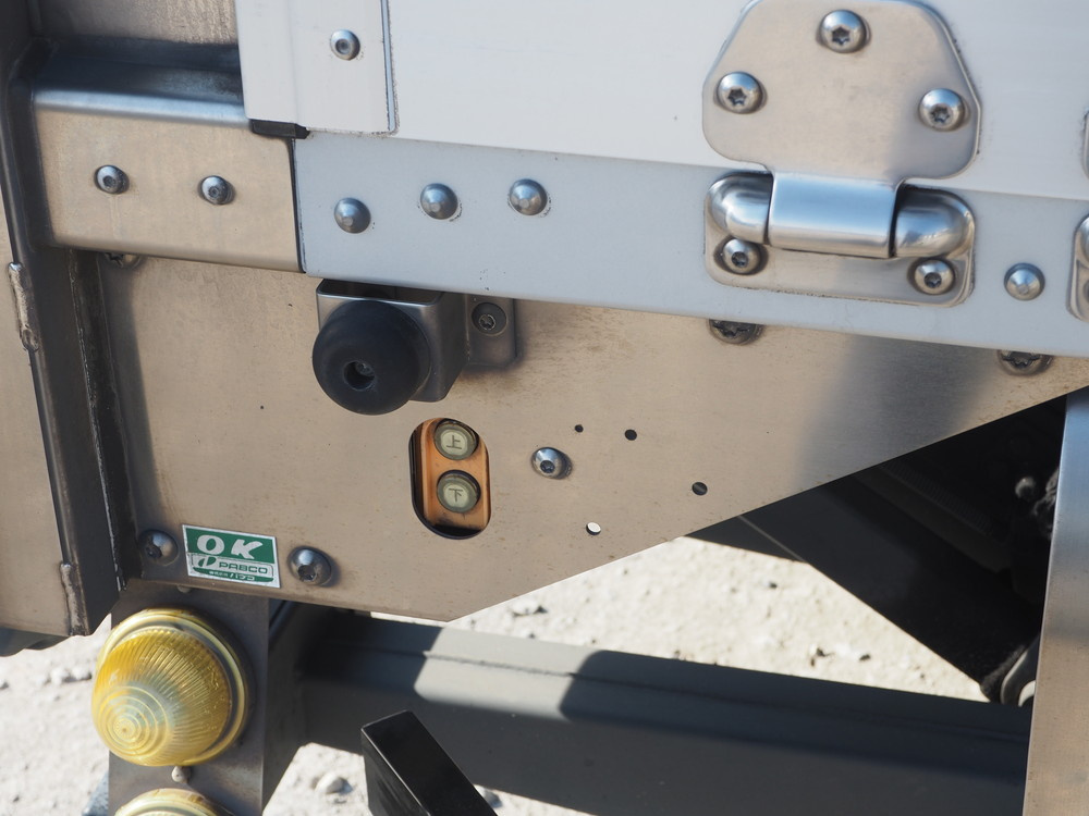 三菱ふそう ファイター ウイング車 中型 TKG-FK64F 年式 H26[写真12]