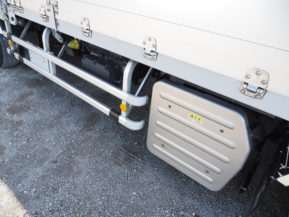 いすゞ ギガ ウイング車 大型 LKG-CYJ77A 年式 H22[写真11]