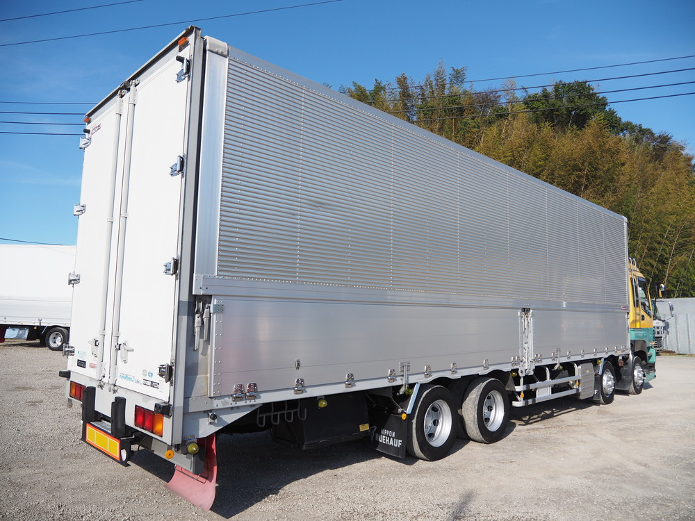 いすゞ ギガ ウイング車 大型 LKG-CYJ77A 年式 H22[写真06]