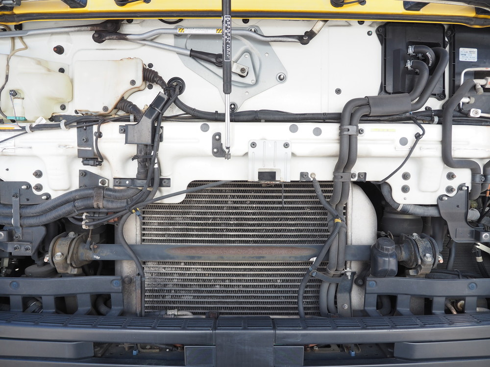 いすゞ ギガ ウイング車 大型 LKG-CYJ77A 年式 H22[写真60]