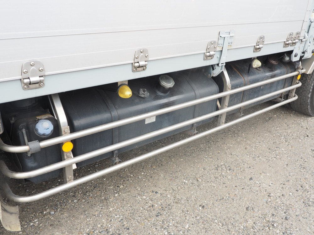 いすゞ ギガ 冷凍ウイング 大型 QKG-CYJ77A 年式 H26[写真18]