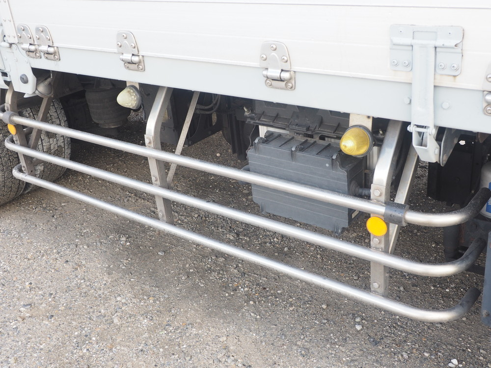 いすゞ ギガ 冷凍ウイング 大型 QKG-CYJ77A 年式 H26[写真10]