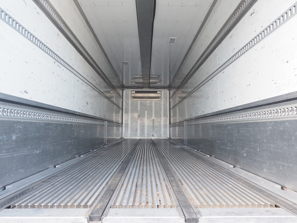 いすゞ ギガ 冷凍ウイング 大型 QKG-CYJ77A 年式 H26[写真28]