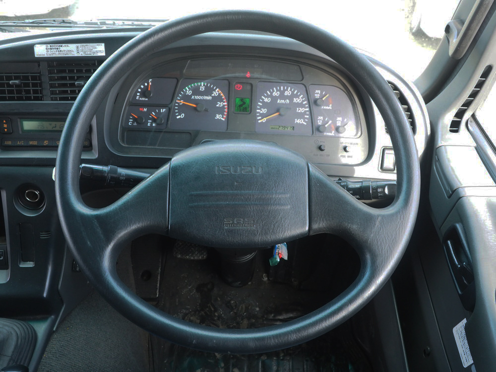 いすゞ ギガ 冷凍ウイング 大型 QKG-CYJ77A 年式 H26[写真38]