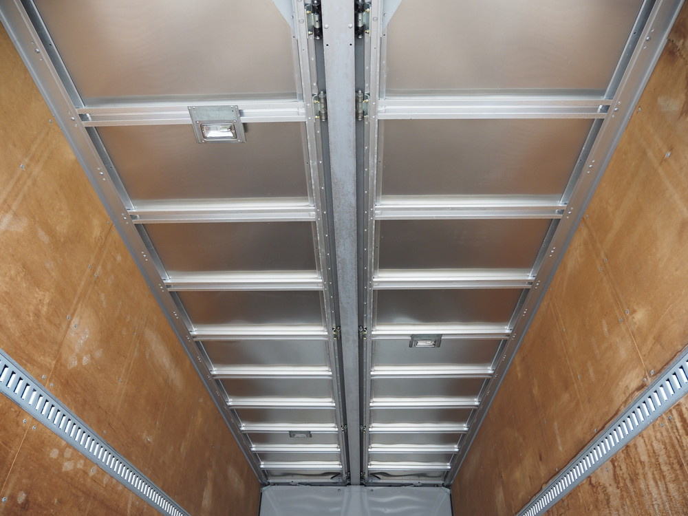 いすゞ フォワード ウイング車 中型 TKG-FRR90T2 年式 H26[写真17]