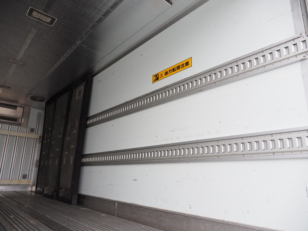 日野 レンジャー 冷凍バン 中型 TKG-FD7JKAG 年式 H28[写真20]