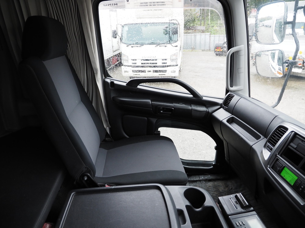 日野 レンジャー 冷凍バン 中型 TKG-FD7JKAG 年式 H28[写真32]