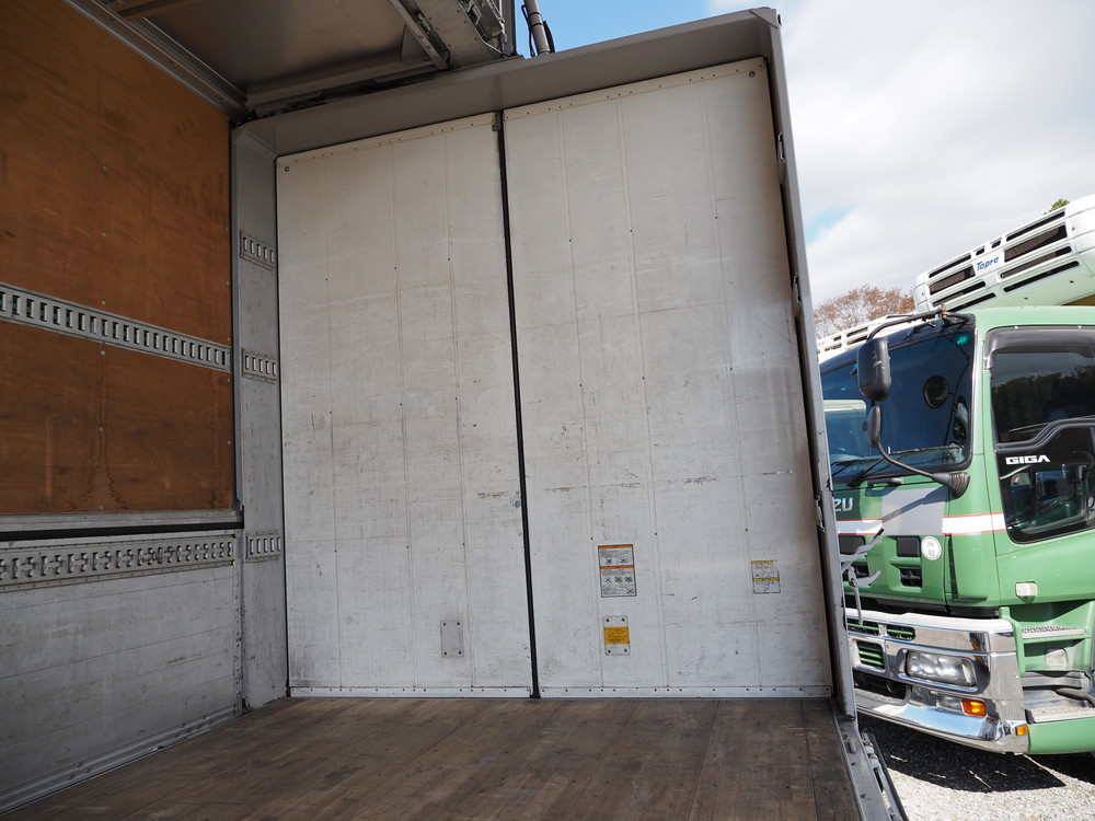 いすゞ ギガ ウイング車 大型 QKG-CYJ77A 年式 H26[写真29]