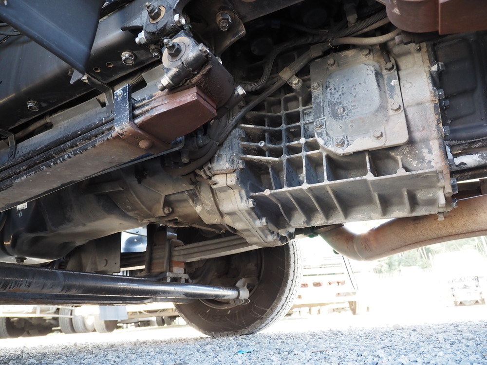 いすゞ ギガ ウイング車 大型 QKG-CYJ77A 年式 H26[写真60]