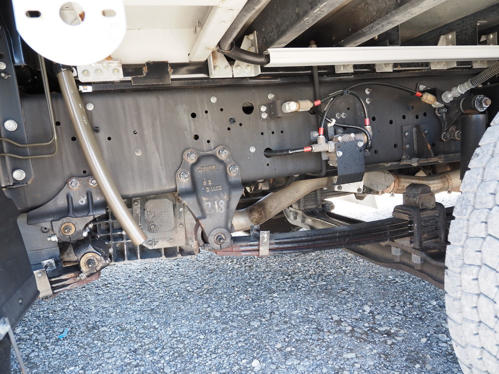 いすゞ ギガ ウイング車 大型 QKG-CYJ77A 年式 H26[写真56]