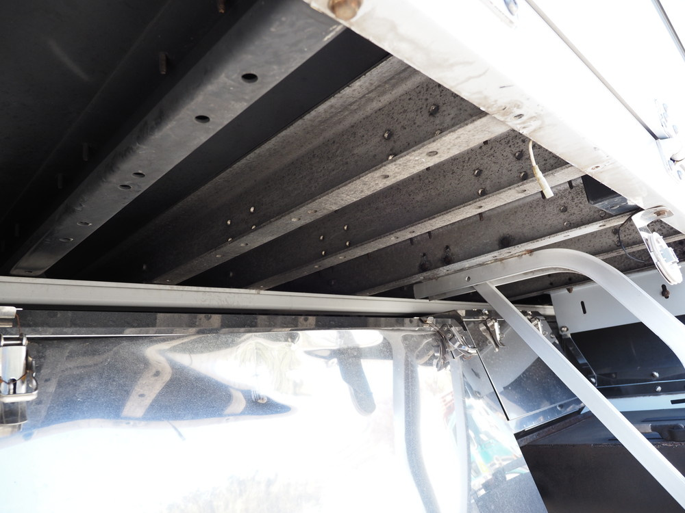 いすゞ ギガ ウイング車 大型 QKG-CYJ77A 年式 H26[写真61]