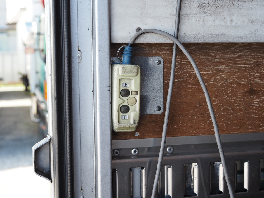 日野 デュトロ バン車 小型 TKG-XZU655M 年式 H27[写真23]