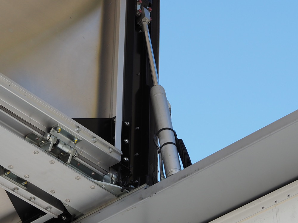 日野 グランドプロフィア ウイング車 大型 QPG-FW1EXEJ 年式 H28[写真20]