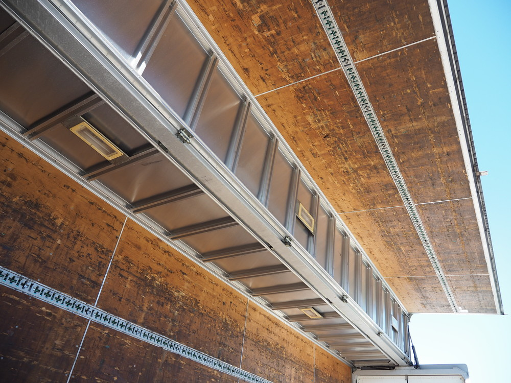 日野 グランドプロフィア ウイング車 大型 BKG-FW1EXYG 年式 H20[写真21]