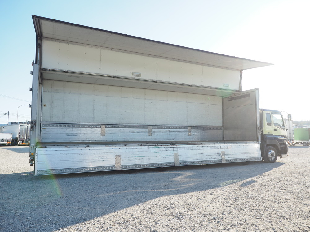 いすゞ ギガ 冷凍ウイング 大型 PKG-CYJ77W8 年式 H21[写真12]