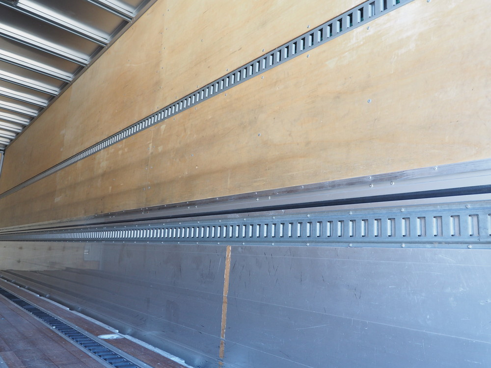 日野 グランドプロフィア ウイング車 大型 QKG-FW1EXBG 年式 H24[写真27]