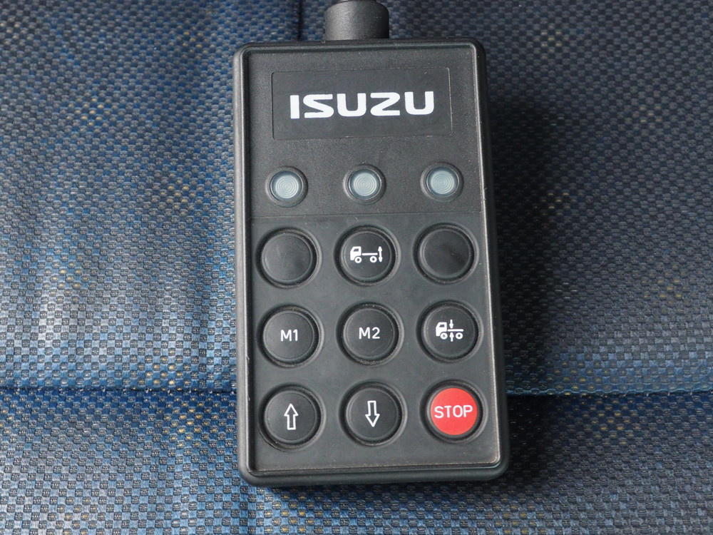 いすゞ ギガ ウイング車 大型 LKG-CYJ77A 年式 H22[写真43]