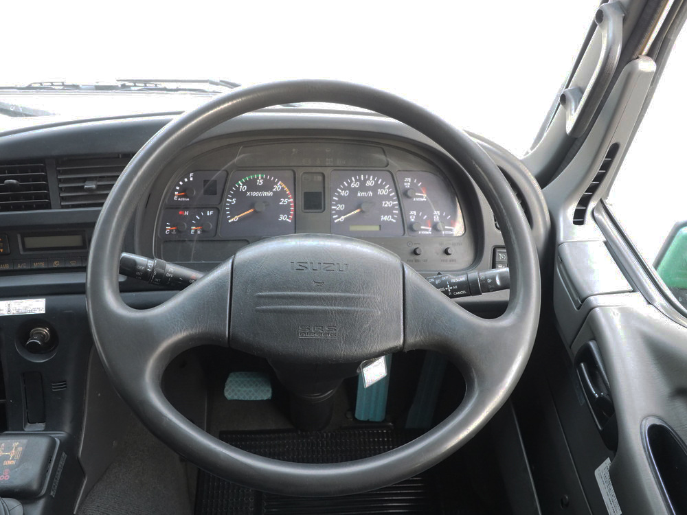 いすゞ ギガ ウイング車 大型 LKG-CYJ77A 年式 H22[写真37]