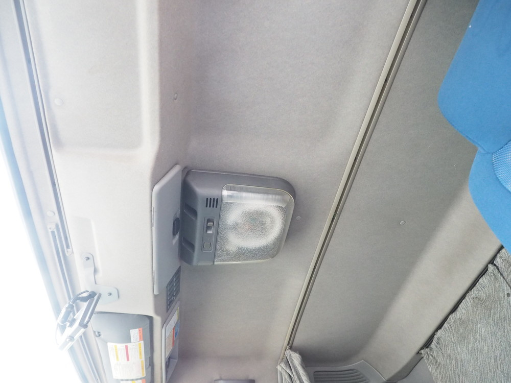 いすゞ ギガ ウイング車 大型 LKG-CYJ77A 年式 H22[写真45]