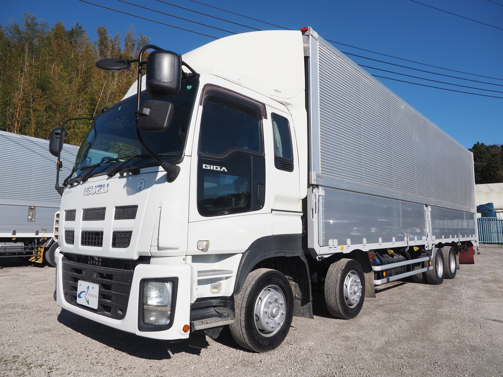 いすゞ ギガ ウイング車 大型 QKG-CYJ77A 年式 H25[写真01]