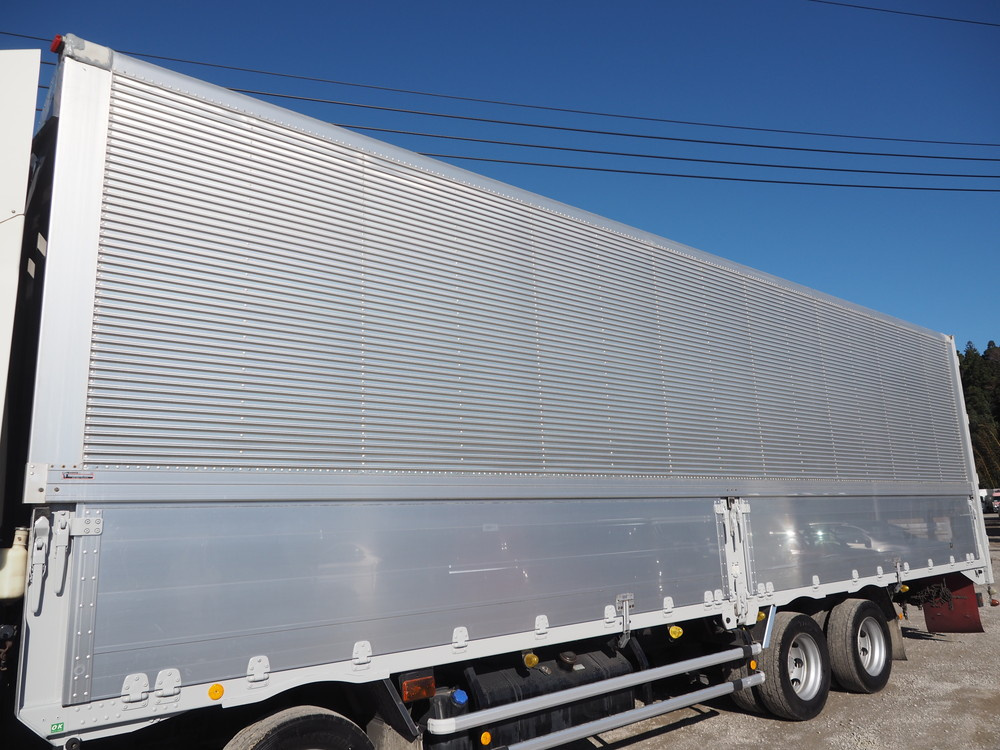 いすゞ ギガ ウイング車 大型 QKG-CYJ77A 年式 H25[写真14]