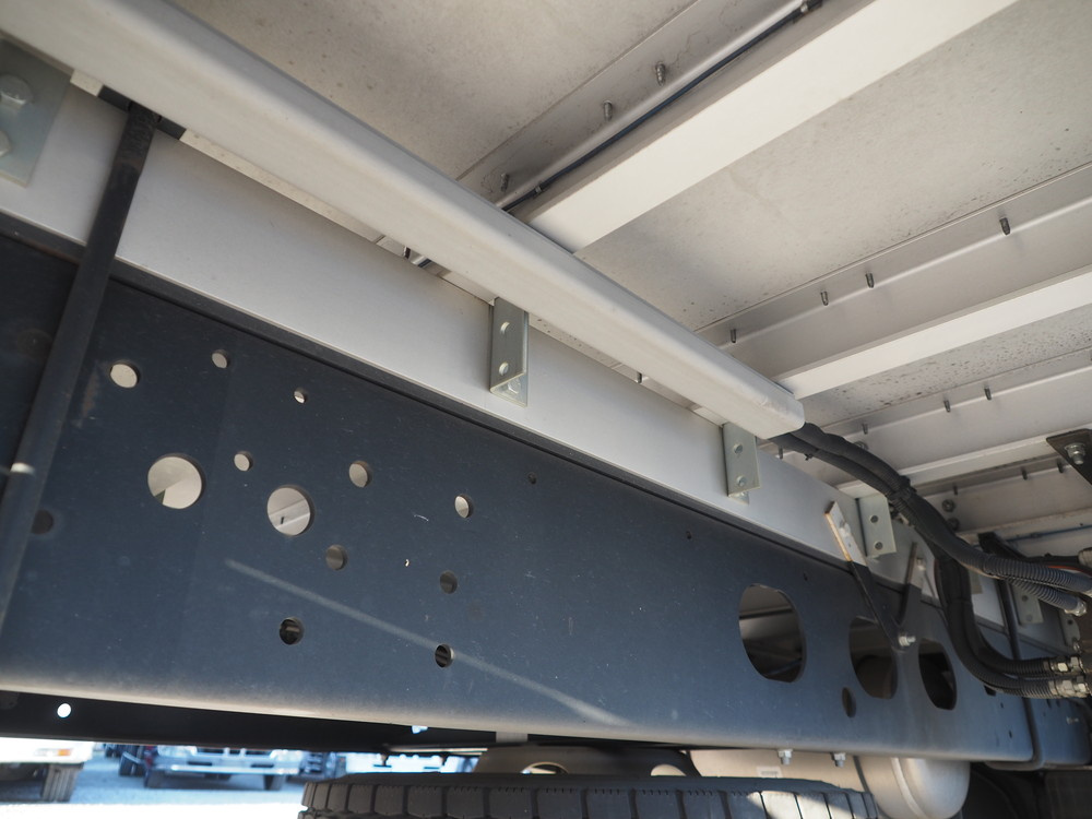 いすゞ フォワード ウイング車 中型 TKG-FRR90T2 年式 H29[写真47]