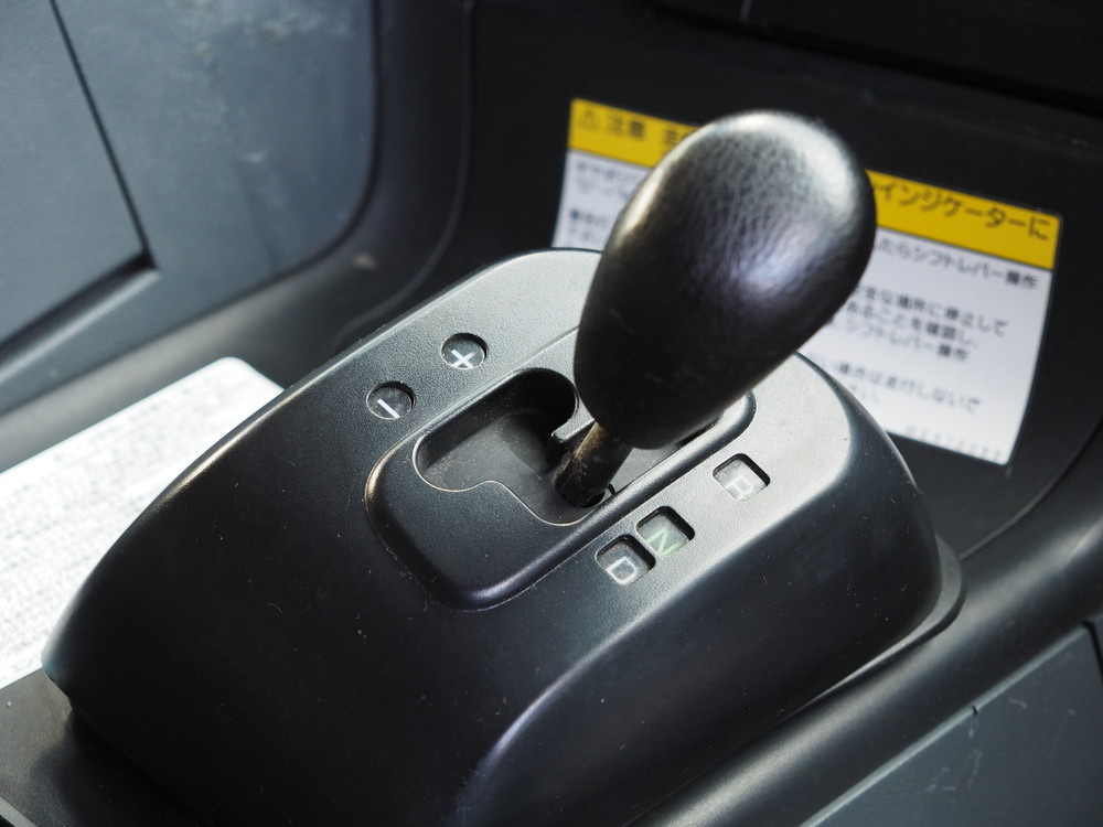 三菱ふそう スーパーグレート ウイング車 大型 LKG-FS54VZ 年式 H22[写真28]