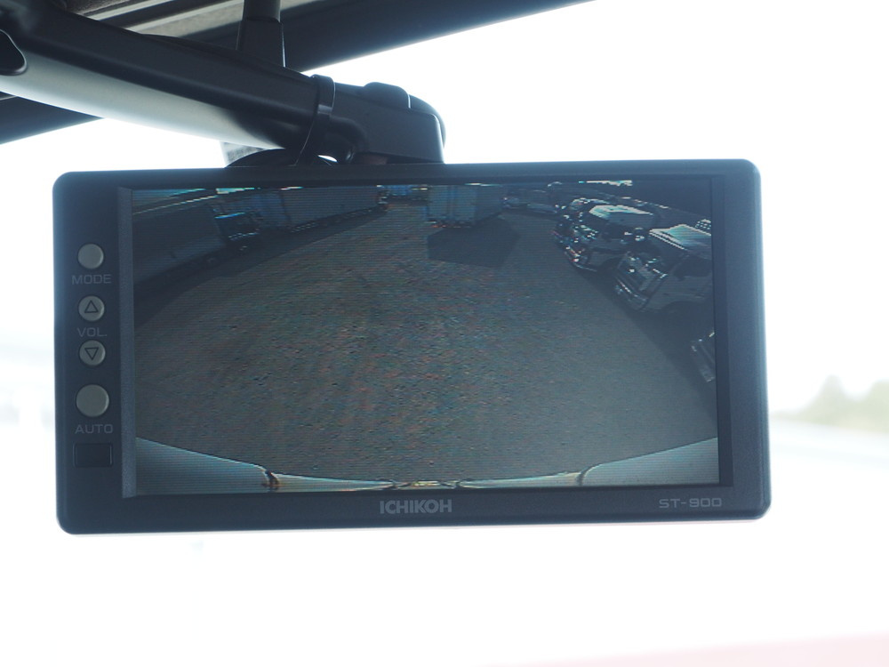 いすゞ ギガ ウイング車 大型 PDG-CYJ77W8 年式 H21[写真38]